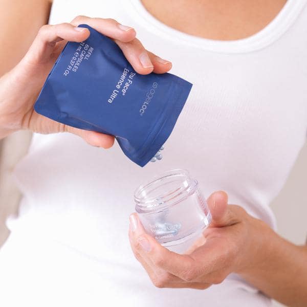 ageLOC_TruFace_Essence_Ultra_REFILL_PDP_carrousel_img-3-min
