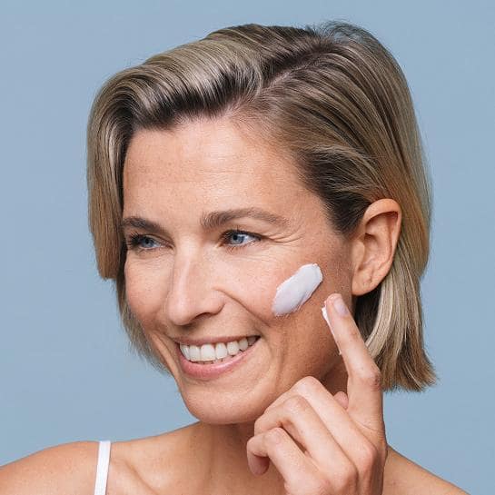 ageLOC_TruFace_Uplifting_Gel_Cream_PDP_carrousel_img-4-min